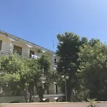 호텔 Eden Park 3*
