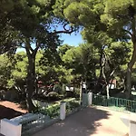 호텔 Eden Park 3*