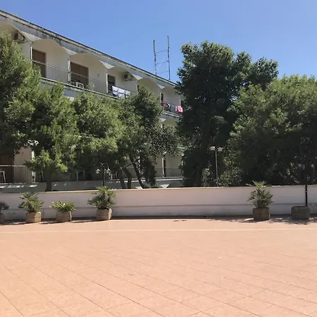Eden Park Hotel