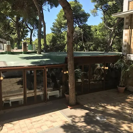 Eden Park Hotel