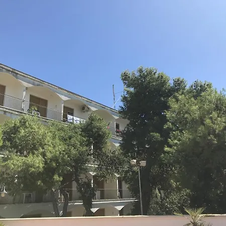 Ξενοδοχείο Eden Park 3*