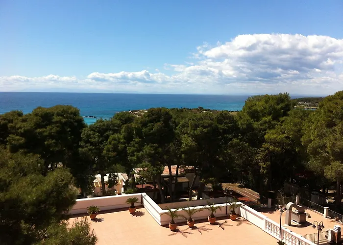 Eden Park מלון 3*